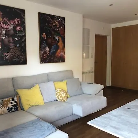 Un Lindo Piso Acogedor Para Desconectar En Sort Extérieur photo